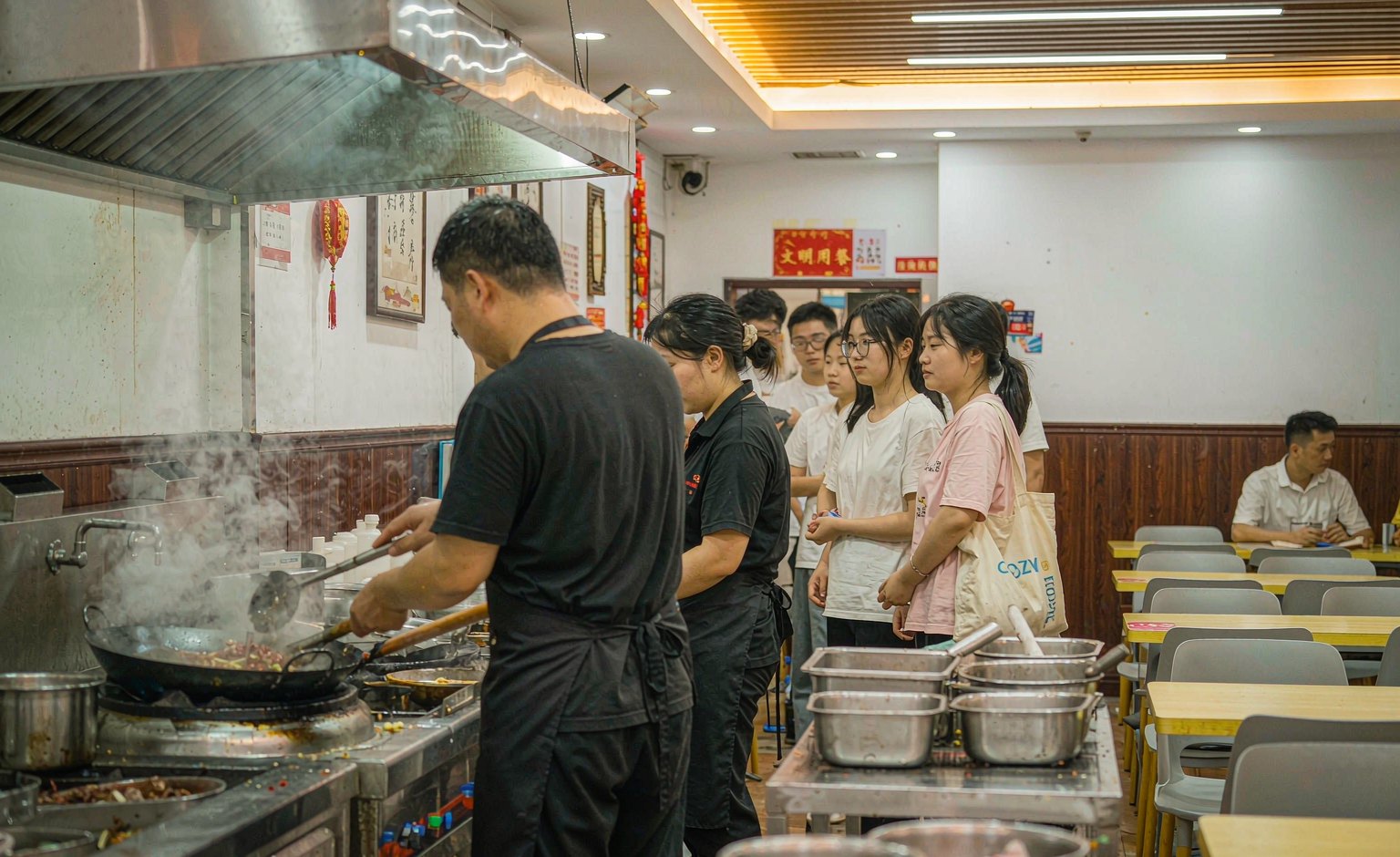 风味档口孵化
